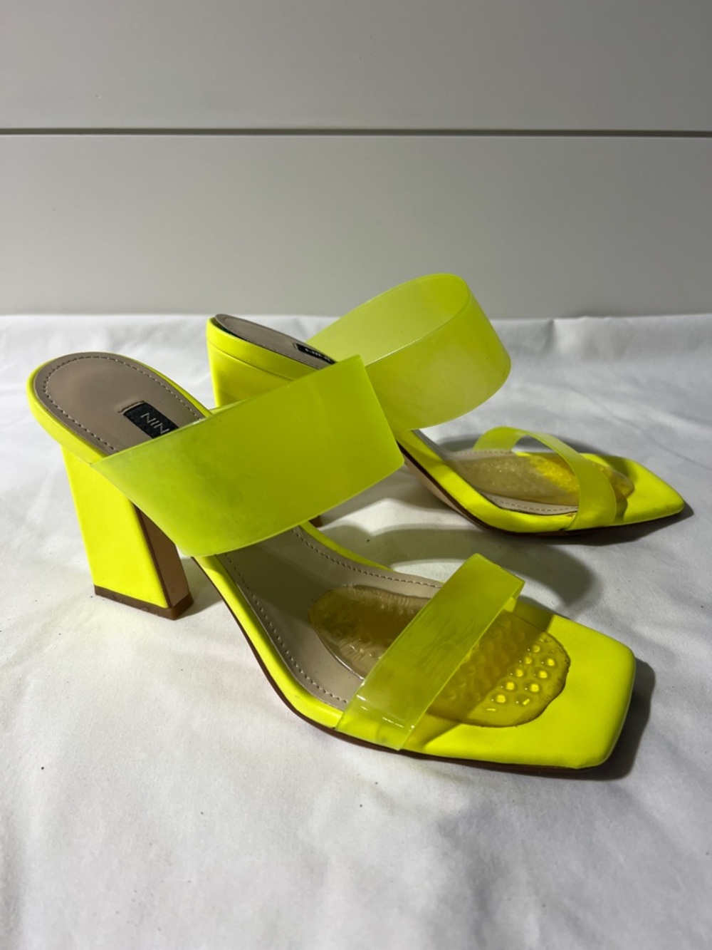 Nine West Neon Yellow Block Heel Slide Sandals - Women size 7.5
